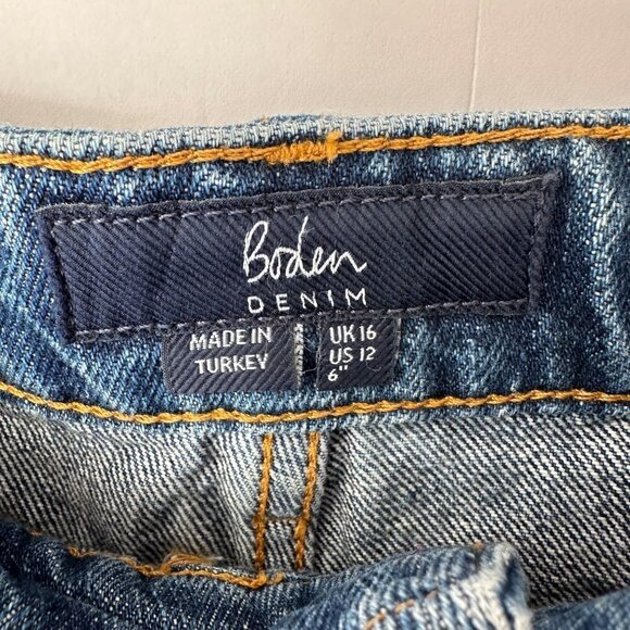 Boden Womens Button Fly Denim Shorts Raw Hem Size 12 Medium Wash Blue NWT - Picture 6 of 12